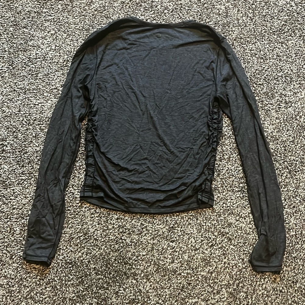 Lululemon Long Sleeve Crop shirt